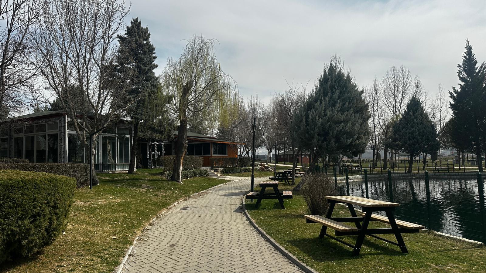 Göl Kafe