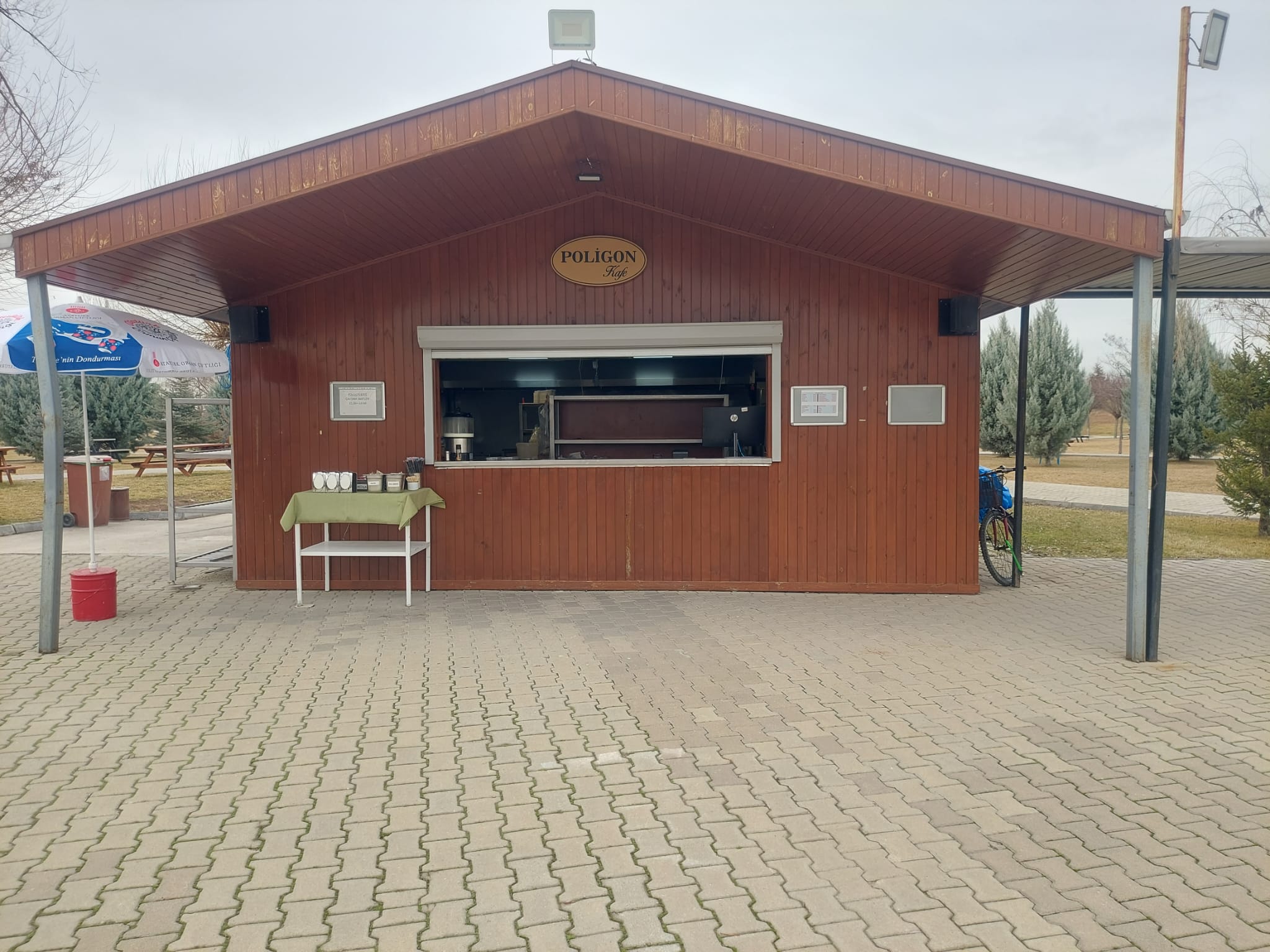 Poligon Kafe